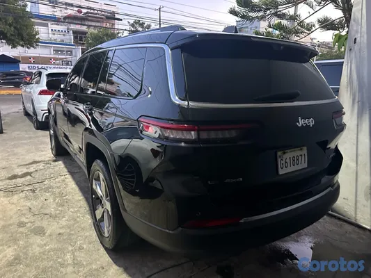 2022 Jeep Grand Cherokee — foto 5 / 9