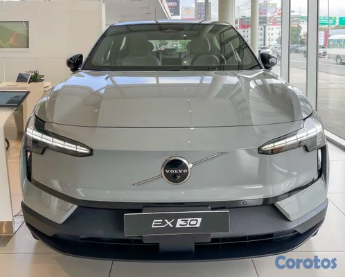 2026 Volvo EX30 ULTRA — foto 2 / 12