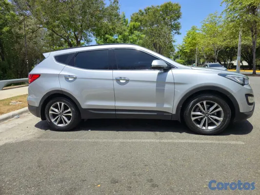 2015 Hyundai Santa Fe — foto 7 / 9