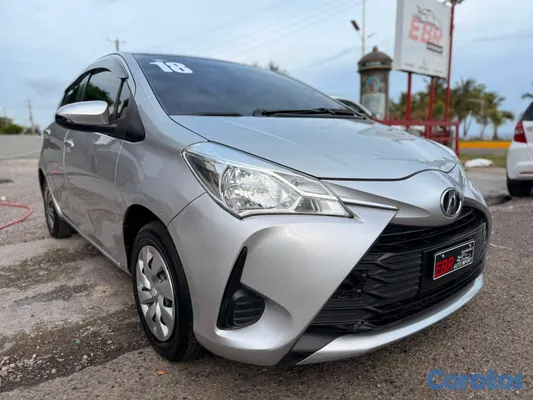 2018 Toyota Vitz — foto 5 / 8