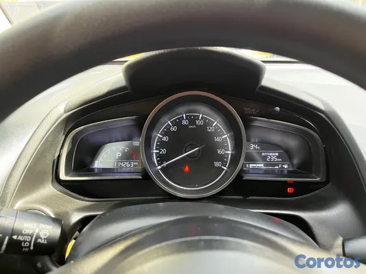 2019 Mazda Demio — foto 7 / 8