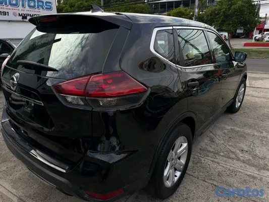 2020 Nissan Rogue — foto 2 / 9