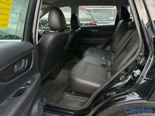 2020 Nissan Rogue — foto 6 / 9