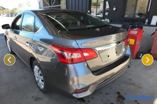 2019 Nissan Sentra — foto 2 / 9