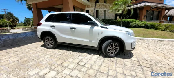 2020 Suzuki Vitara — foto 3 / 8