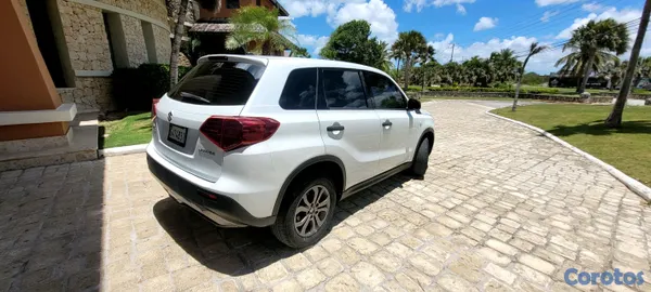 2020 Suzuki Vitara — foto 4 / 8