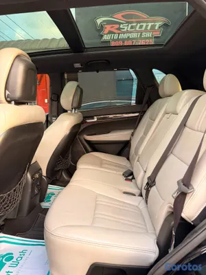 2014 Kia Sorento — foto 4 / 20