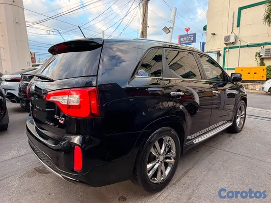 2014 Kia Sorento — foto 14 / 20