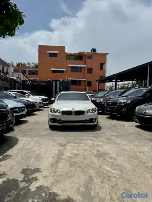 2015 BMW Serie 5 — foto 2 / 10