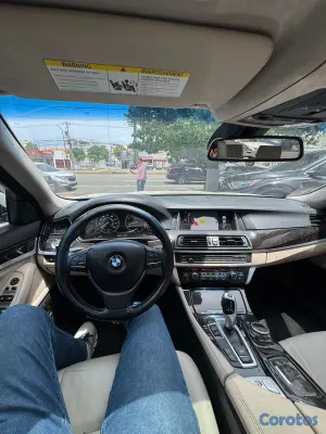 2015 BMW Serie 5 — foto 9 / 10