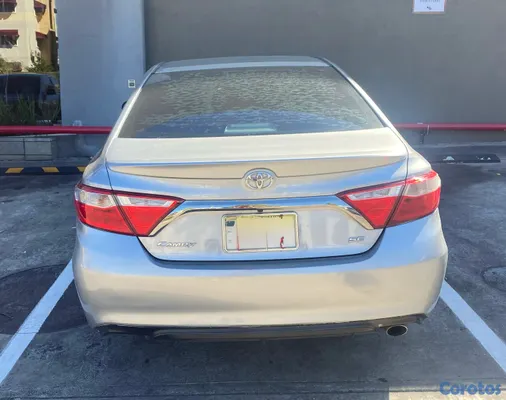 2016 Toyota Camry — foto 2 / 10