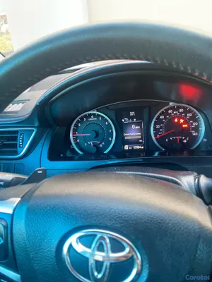2016 Toyota Camry — foto 3 / 10