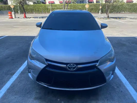 2016 Toyota Camry — foto 10 / 10