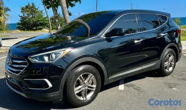 2017 Hyundai Santa Fe — foto 4 / 10