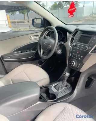 2017 Hyundai Santa Fe — foto 10 / 10