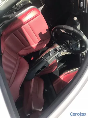 2018 Lexus Is — foto 4 / 6