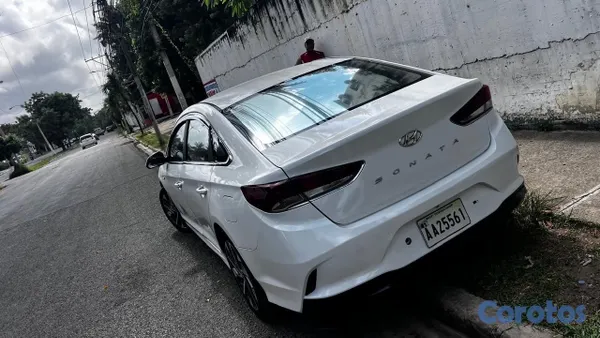 2019 Hyundai Sonata — foto 3 / 5