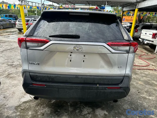 2020 Toyota Rav-4 — foto 5 / 11