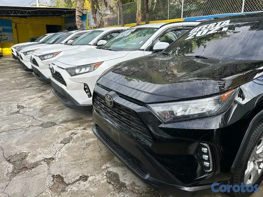 2020 Toyota Rav-4 — foto 10 / 11