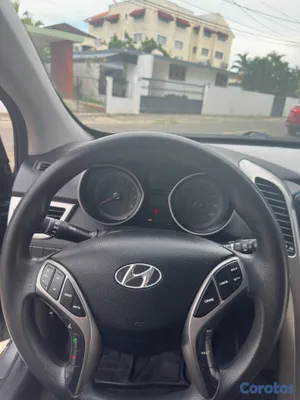 2017 Hyundai Elantra — foto 2 / 12