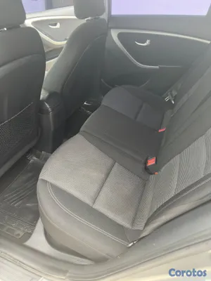 2017 Hyundai Elantra — foto 7 / 12