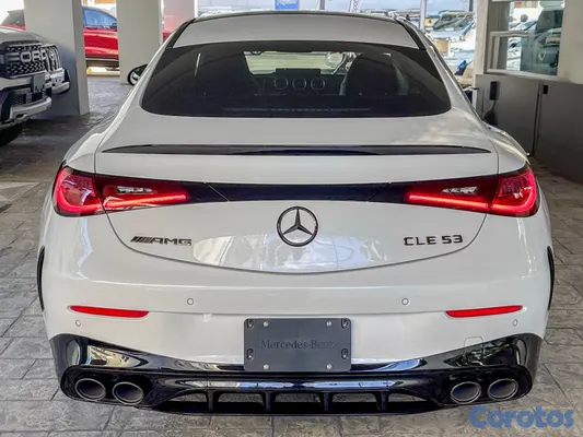 2026 Mercedes-Benz Clase GLE — foto 9 / 11