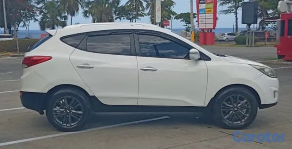 2015 Hyundai Tucson — foto 4 / 9