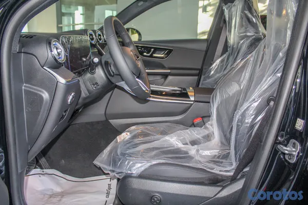 2026 Mercedes-Benz Clase GLC — foto 7 / 9