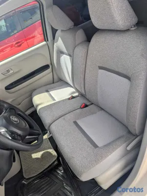 2021 Toyota Passo — foto 6 / 12