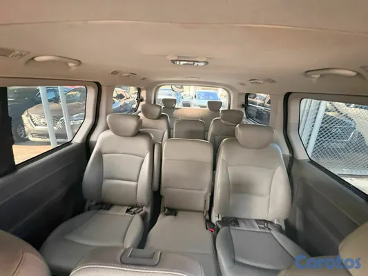 2021 Hyundai Grand Starex — foto 4 / 10