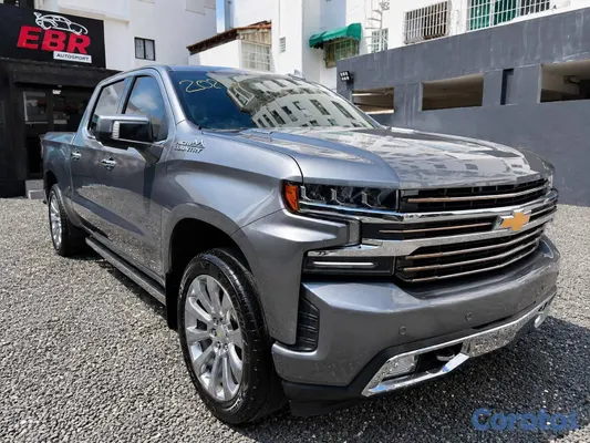 2020 Chevrolet Silverado — foto 2 / 7
