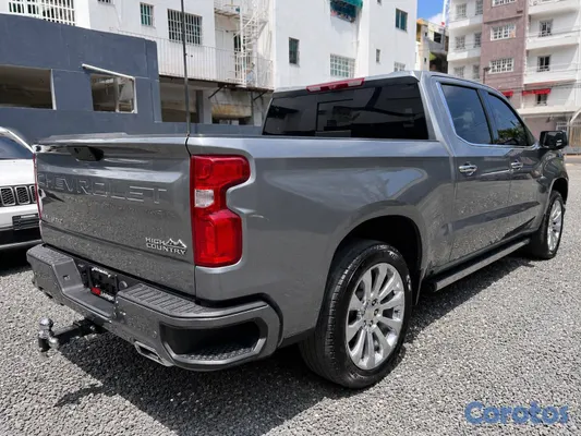 2020 Chevrolet Silverado — foto 4 / 7