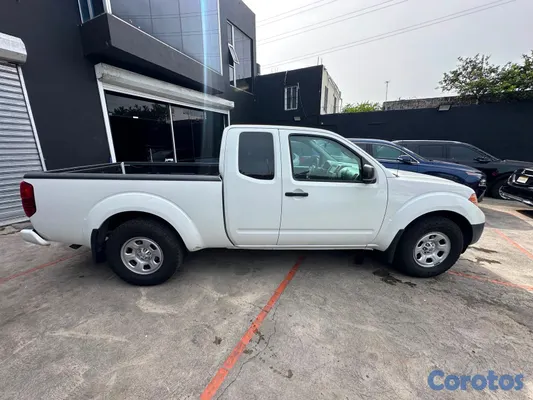 2020 Nissan Frontier — foto 6 / 14