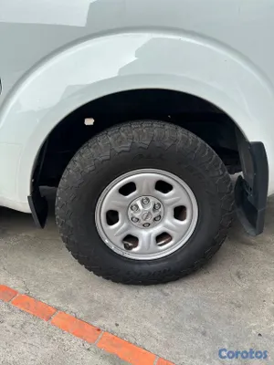 2020 Nissan Frontier — foto 7 / 14