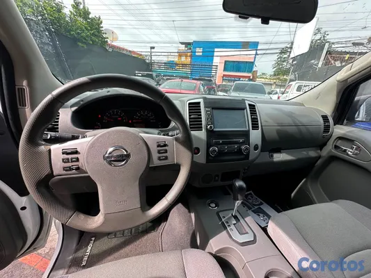 2020 Nissan Frontier — foto 9 / 14