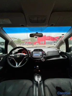 2013 Honda Fit — foto 6 / 9