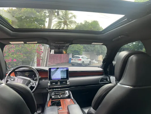 2020 Lincoln Navigator — foto 10 / 10