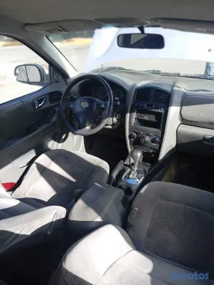 2004 Hyundai Santa Fe — foto 9 / 10