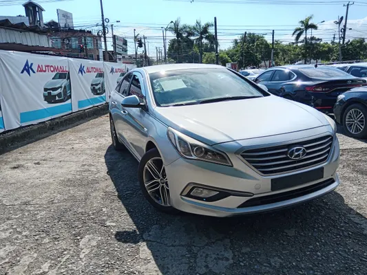 2016 Hyundai Sonata — foto 2 / 10