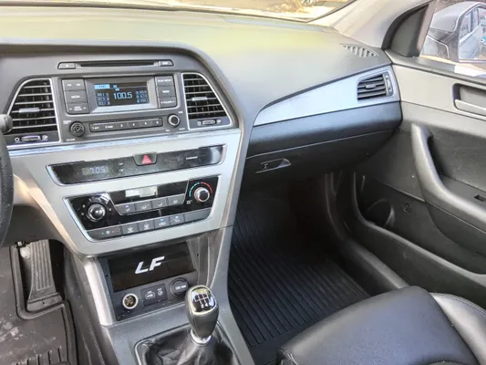 2016 Hyundai Sonata — foto 10 / 10