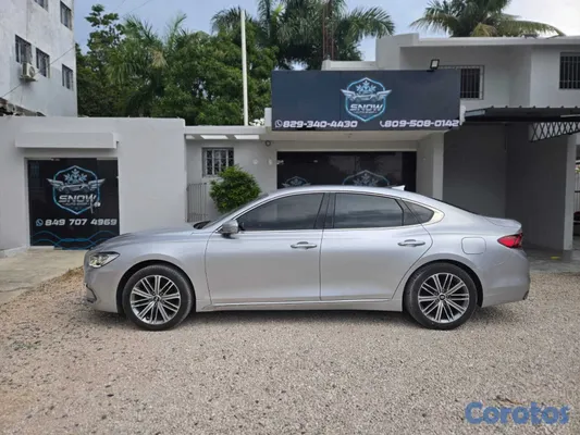 2018 Hyundai Grandeur — foto 7 / 19