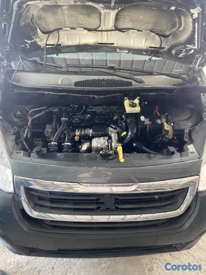 2017 Peugeot Partner — foto 12 / 15