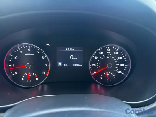 2020 Kia Sportage — foto 8 / 10