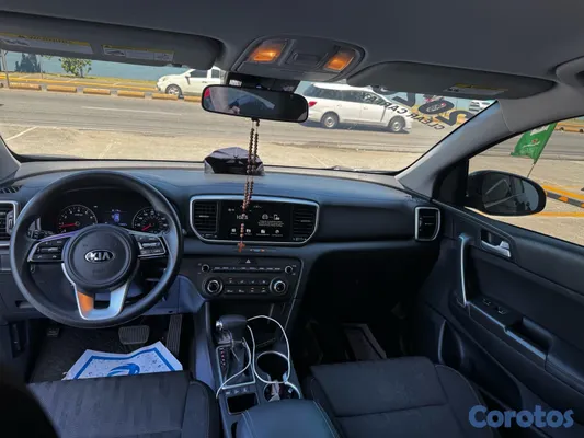 2020 Kia Sportage — foto 9 / 10