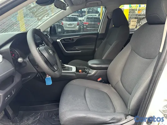 2021 Toyota Rav-4 — foto 8 / 9