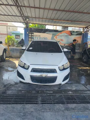 2014 Chevrolet Sonic Hatchback — foto 2 / 13