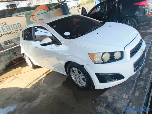2014 Chevrolet Sonic Hatchback — foto 3 / 13