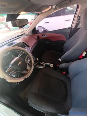 2014 Chevrolet Sonic Hatchback — foto 13 / 13
