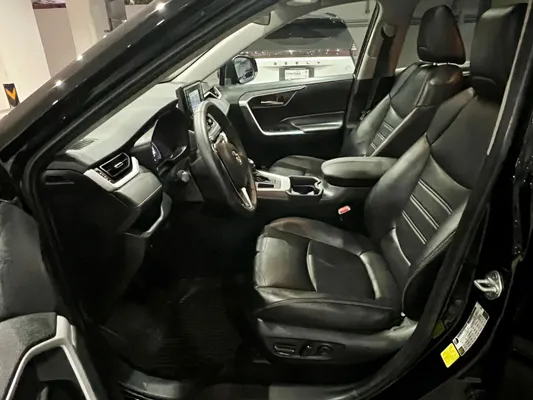 2021 Toyota Rav-4 — foto 3 / 10