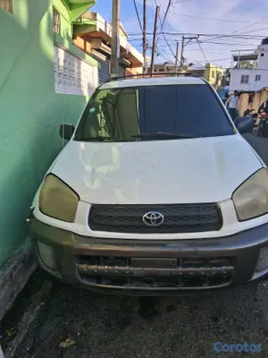2001 Toyota Rav-4 — foto 2 / 6